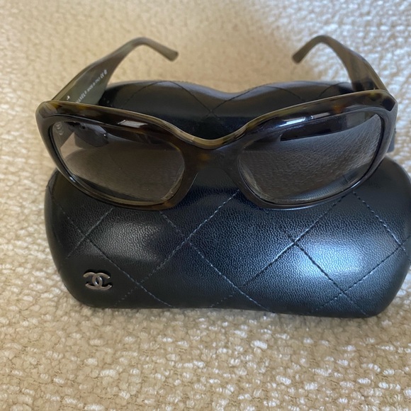 CHANEL Black and grey Designer Sunglasses - Picture 1 of 16